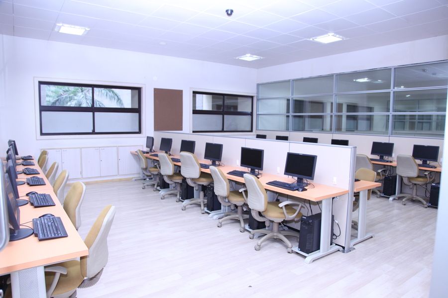 Atmiya Institute for Management Studies, Atmiya University Rajkot Computer Lab photo 10